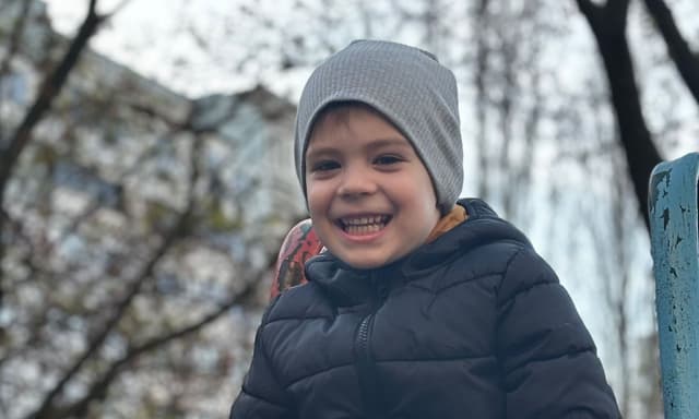 Maxim are nevoie de numeroase terapii specializate