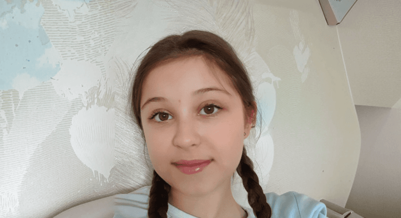 Să o ajutăm pe Nicoleta cu un costum național