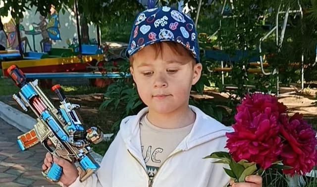 Ajută-l pe David să crească sănătos!