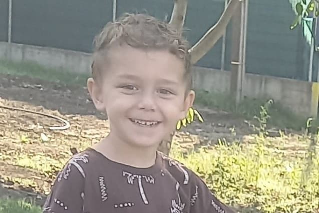 Mark are 3 ani și are nevoie de ajutor