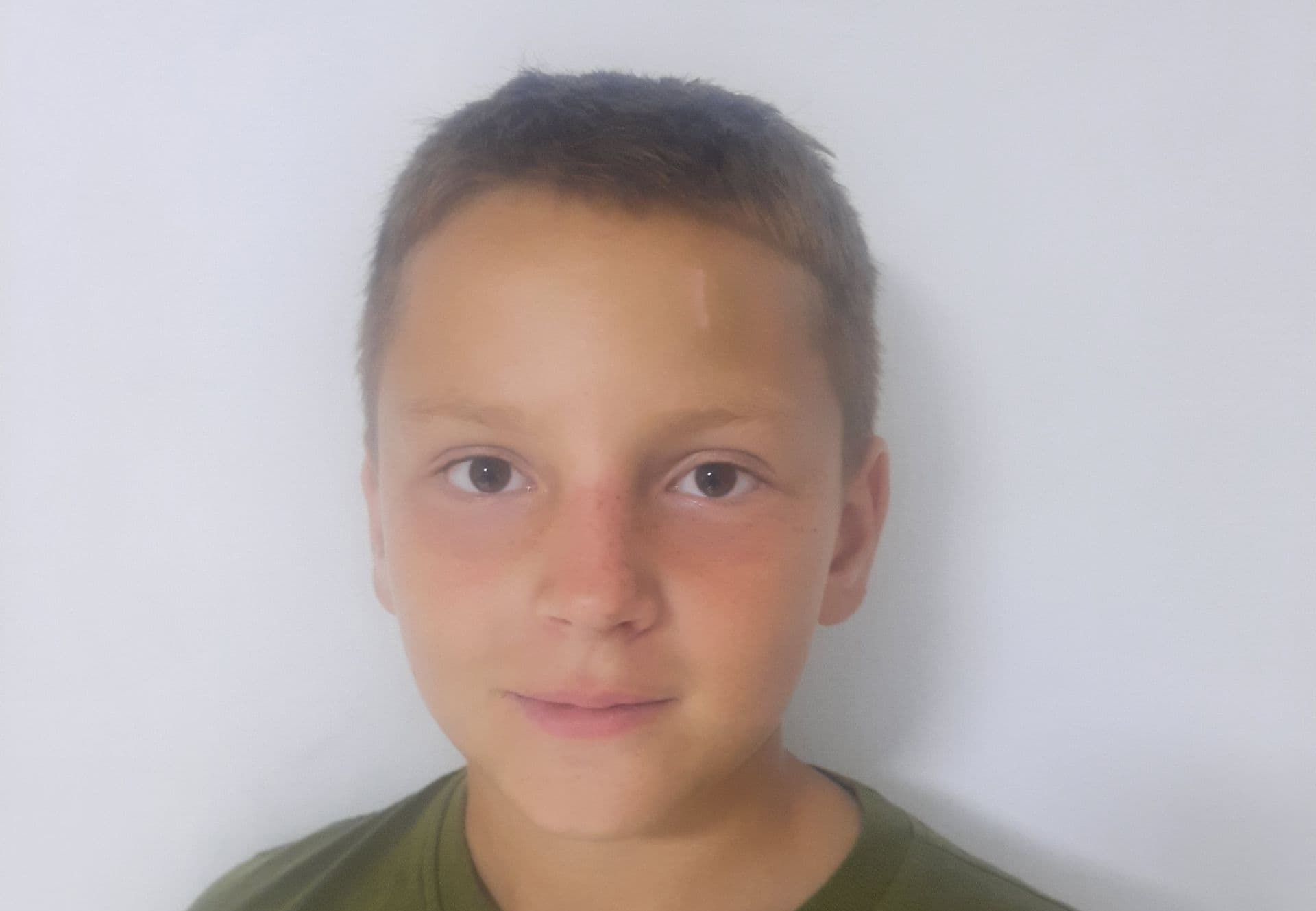 Grigore doreşte mult la tabără
