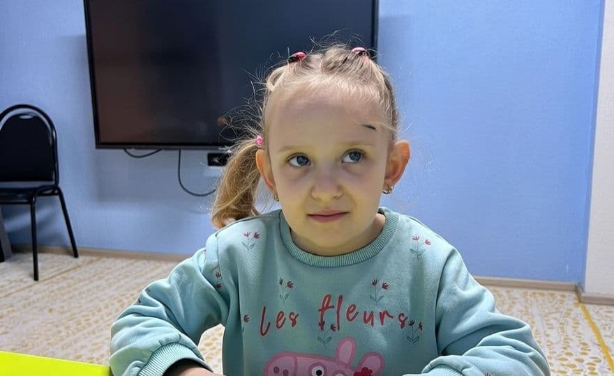 Evelina are nevoie de terapia ABA