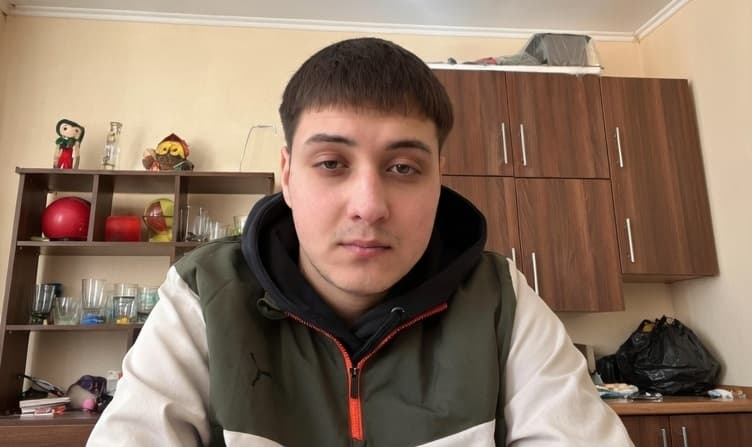 Un curs de engleză ar schimba viața lui Vladimir