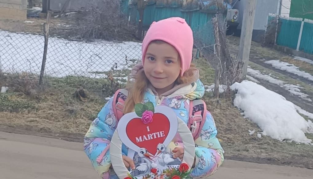 Natalia are nevoie de îmbrăcăminte si încălțăminte